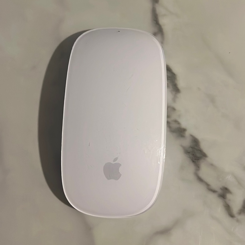 Apple Magic Mouse - use less than 10x